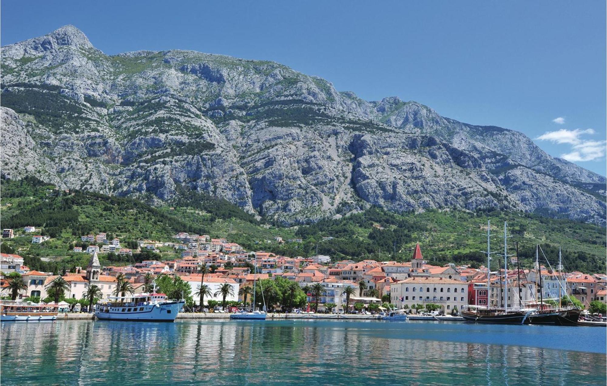 Gorgeous Apartment In Makarska With Wifi 외부 사진