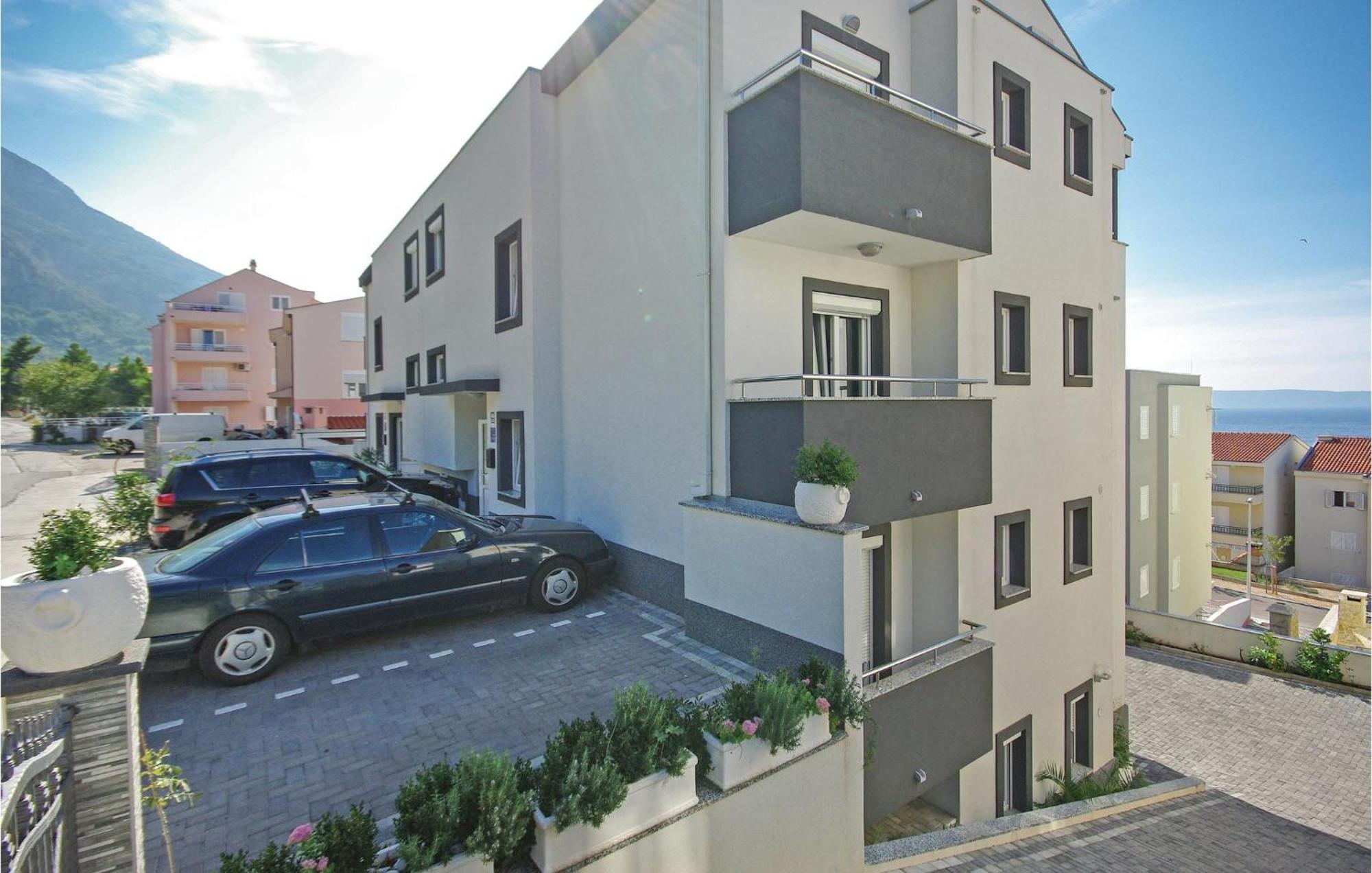 Gorgeous Apartment In Makarska With Wifi 외부 사진