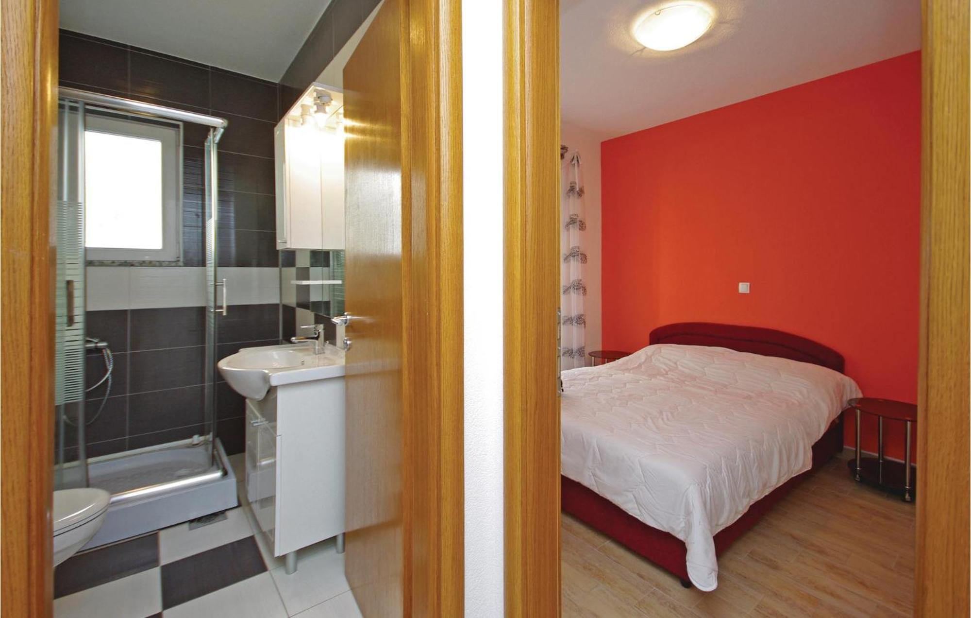 Gorgeous Apartment In Makarska With Wifi 외부 사진