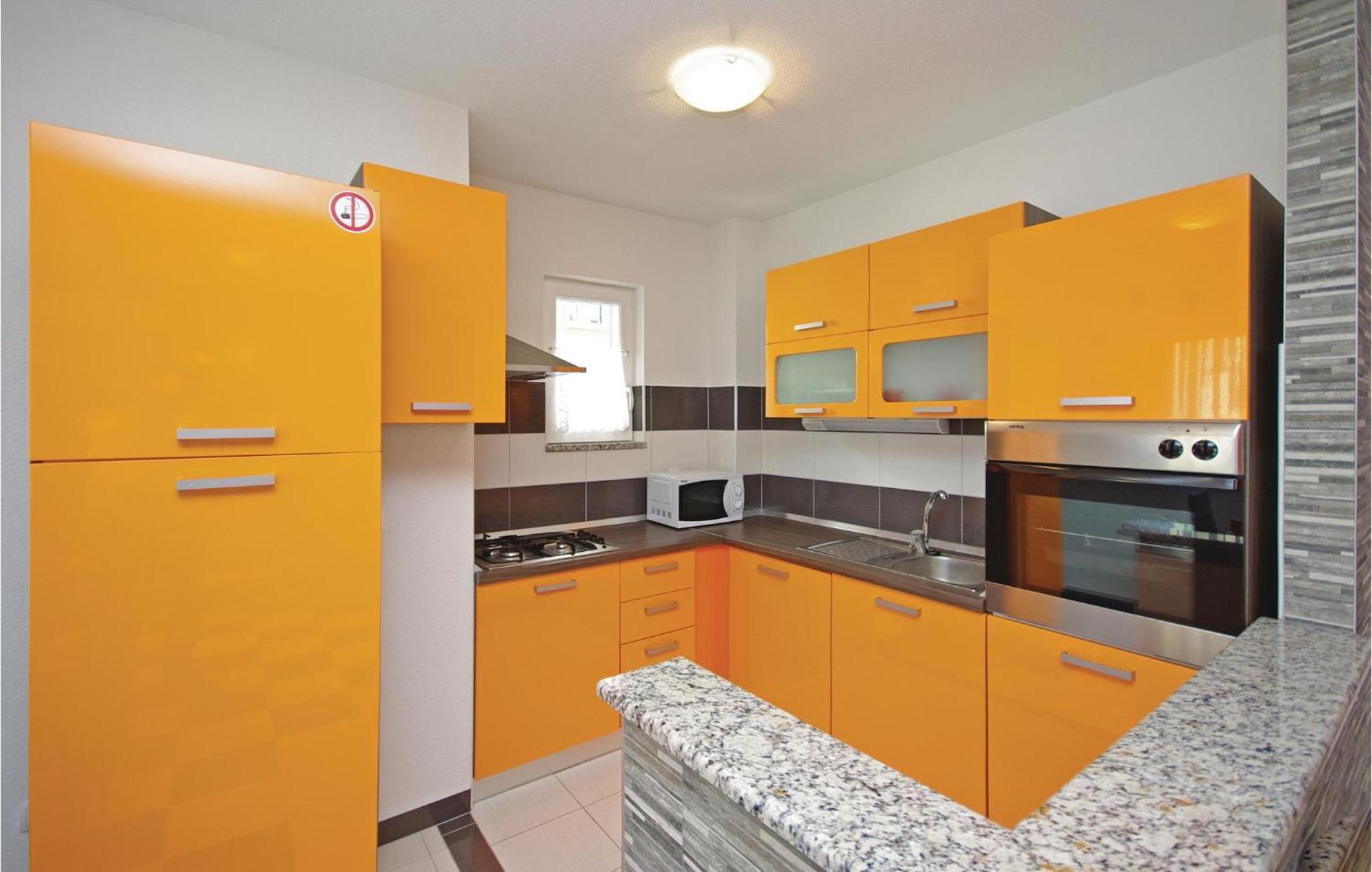 Gorgeous Apartment In Makarska With Wifi 외부 사진