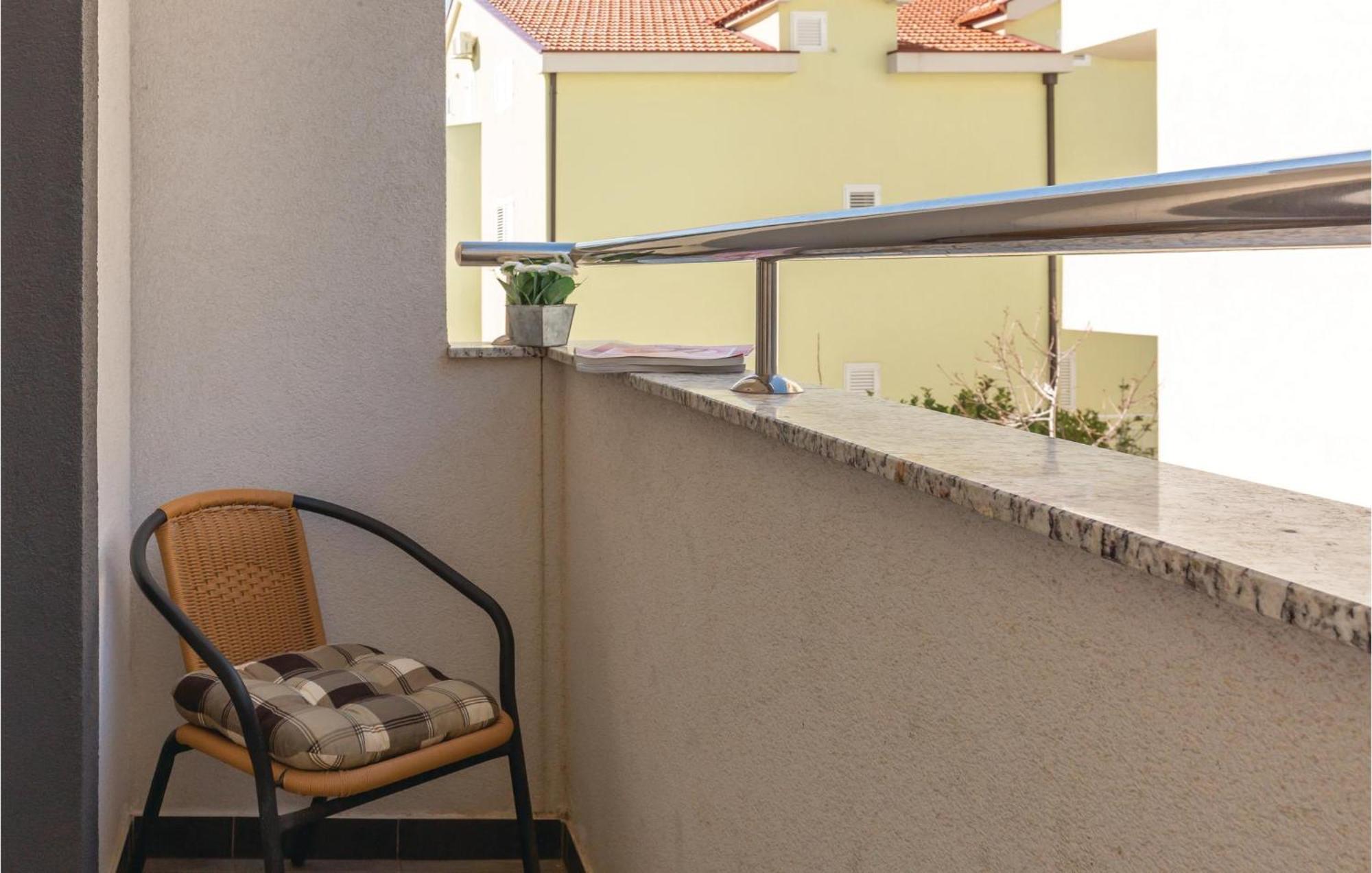 Gorgeous Apartment In Makarska With Wifi 외부 사진